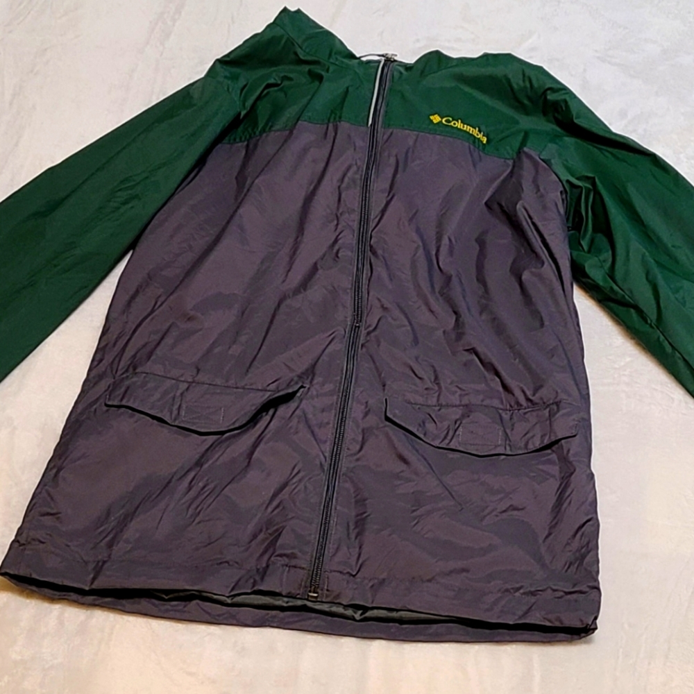 GENTLY WORN COLUMBIA BOYS HOODED  WATER RESISTANT JACKET GREEN LARGE 12/14